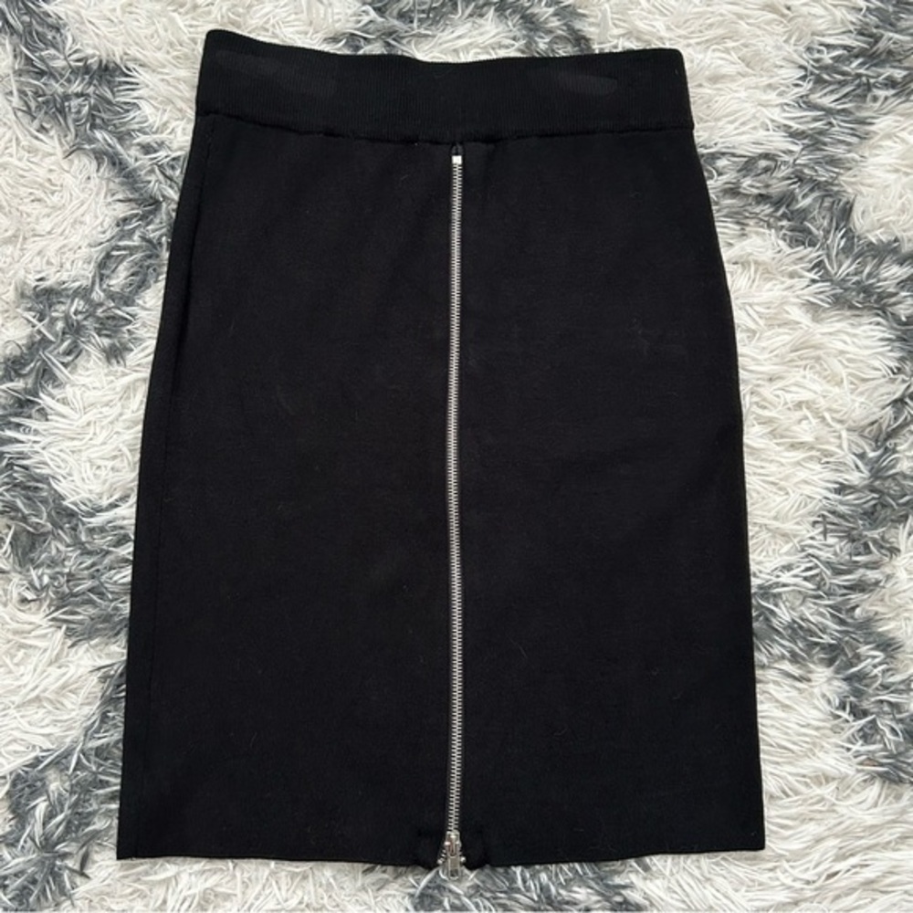 Dex Zipper Back Knit Bodycon Skirt